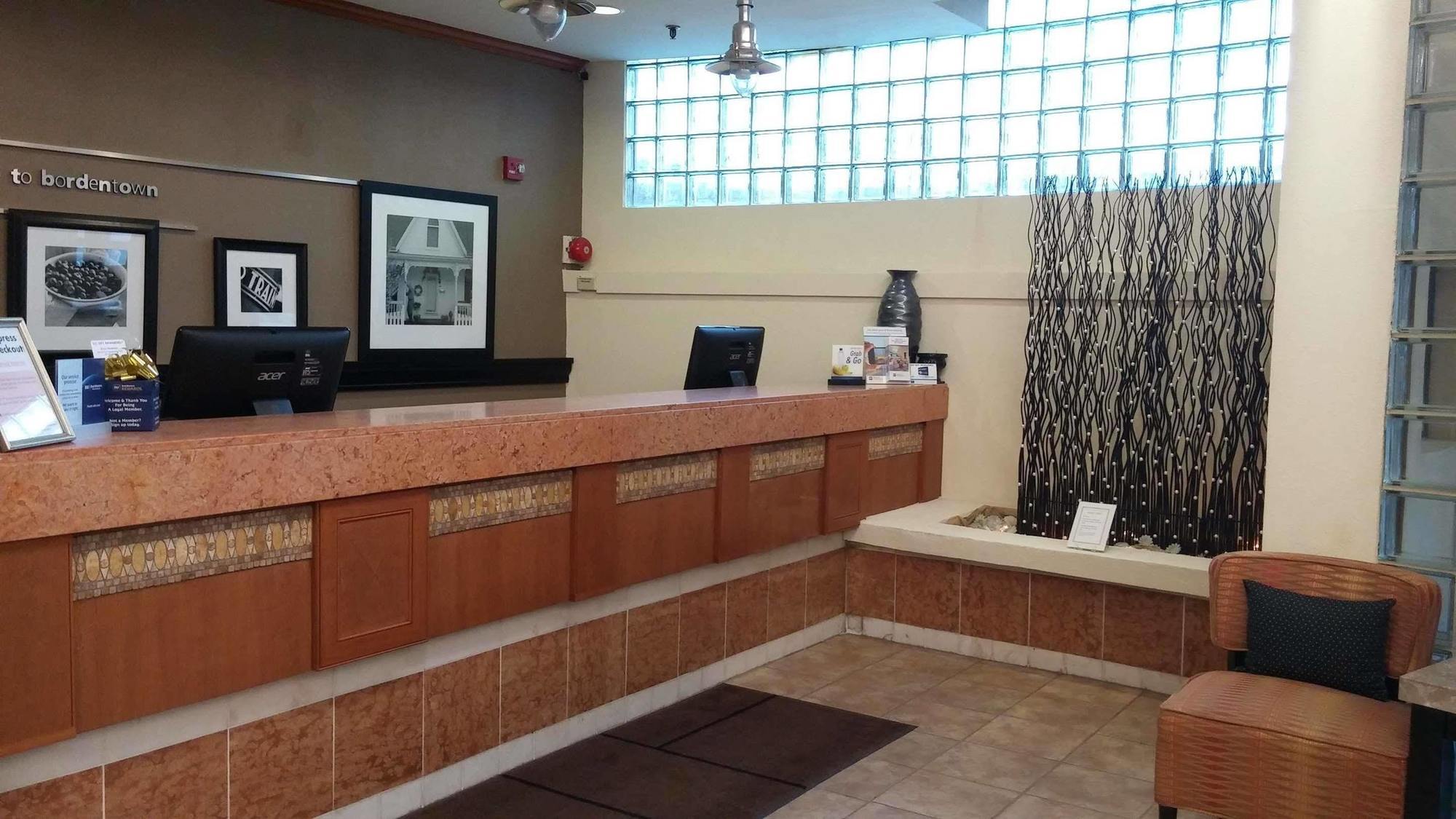 Best Western Bordentown Inn Eksteriør billede